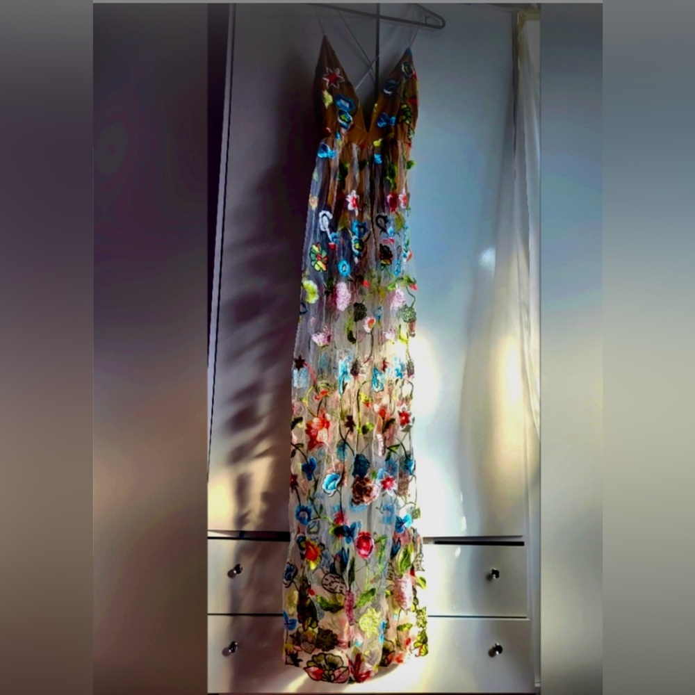 Elegant Multicolor Floral Dress - V-Neck Evening Gown - Picture 8 of 10